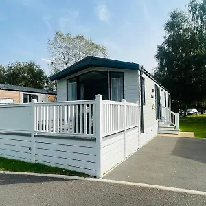  Holiday home Teejay's With Hot Tub United Kingdom